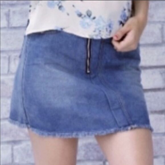 ‎Denim Zipper Fringed Skirt - Picture 9 of 9